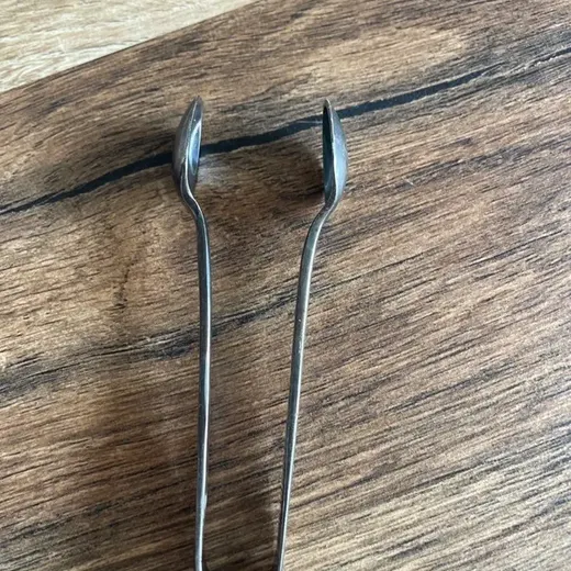 Petit pince à sucre