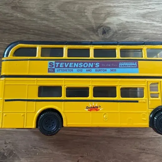 Bus de collection N•37