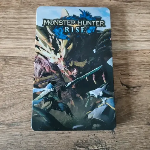 Boite vide artbook Monster hunter rise