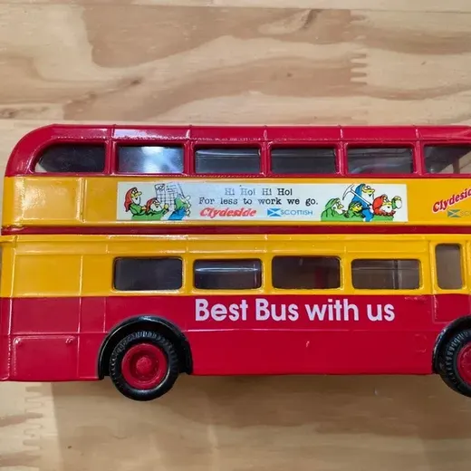 Bus de collection N•75