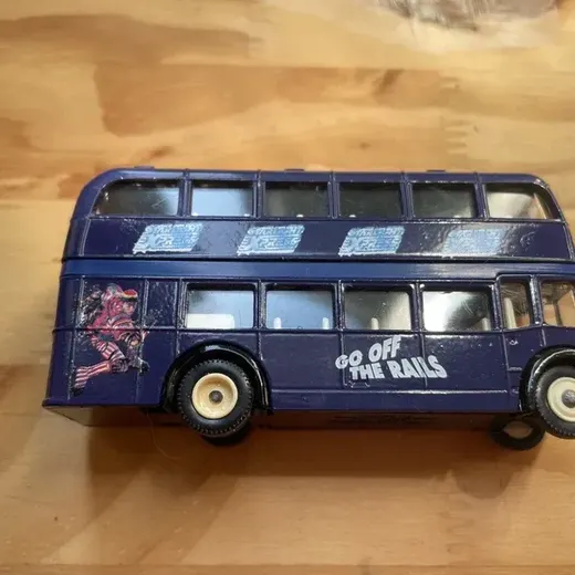 Bus de collection N•103