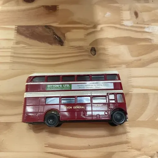Bus de collection N•66