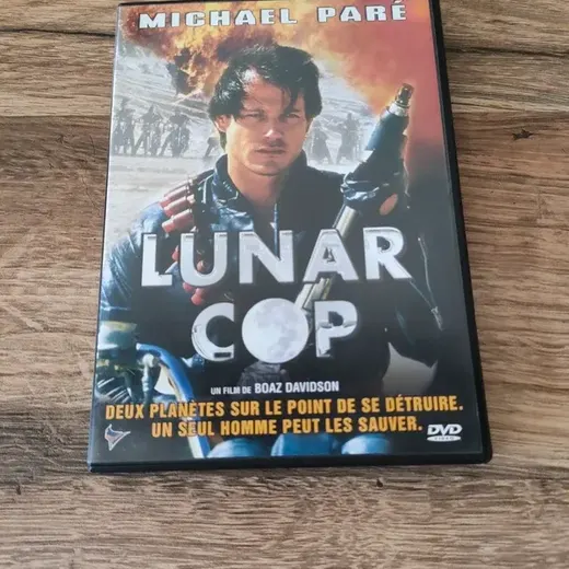 DVD lunar cop