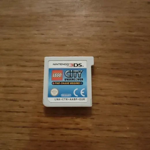Jeu 3DS legocity undercover (pas de boîte)