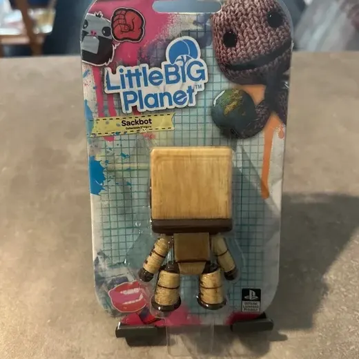 Figurine little big planet