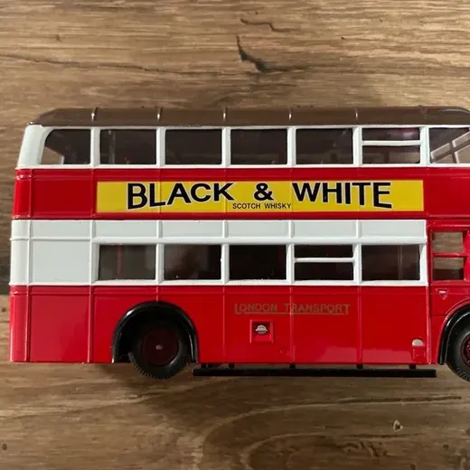 Bus de collection N•25