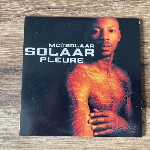 Single mec solaar pleure