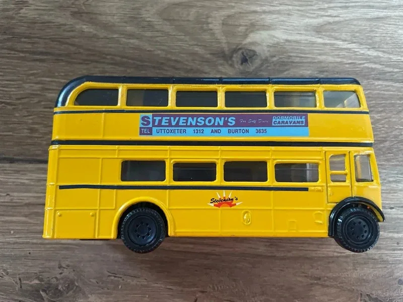 Bus de collection N•37