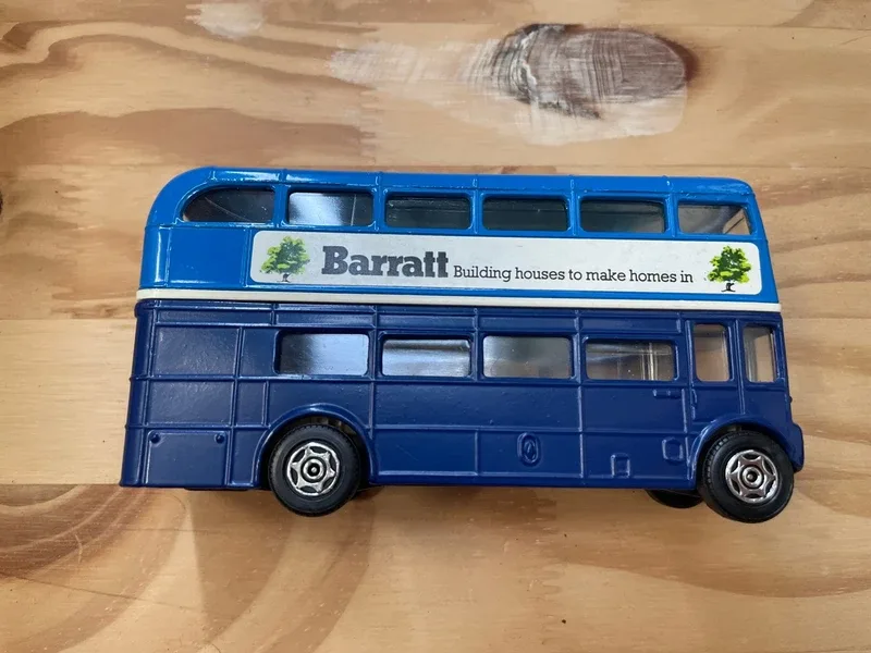 Bus de collection N•81
