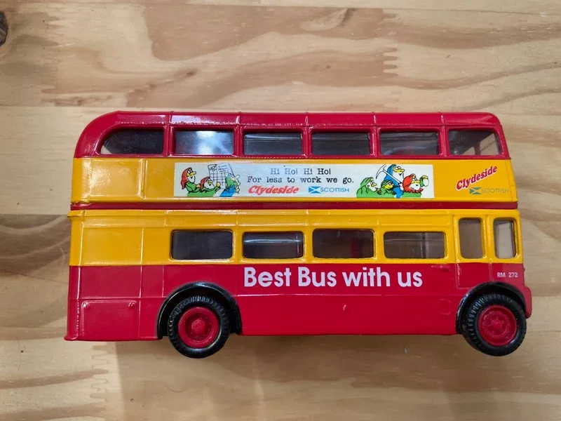 Bus de collection N•75