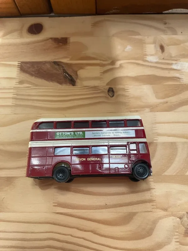 Bus de collection N•66