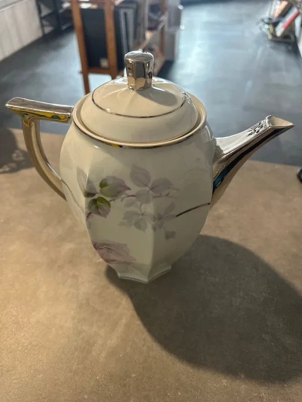 Cafetière en porcelaine haviland