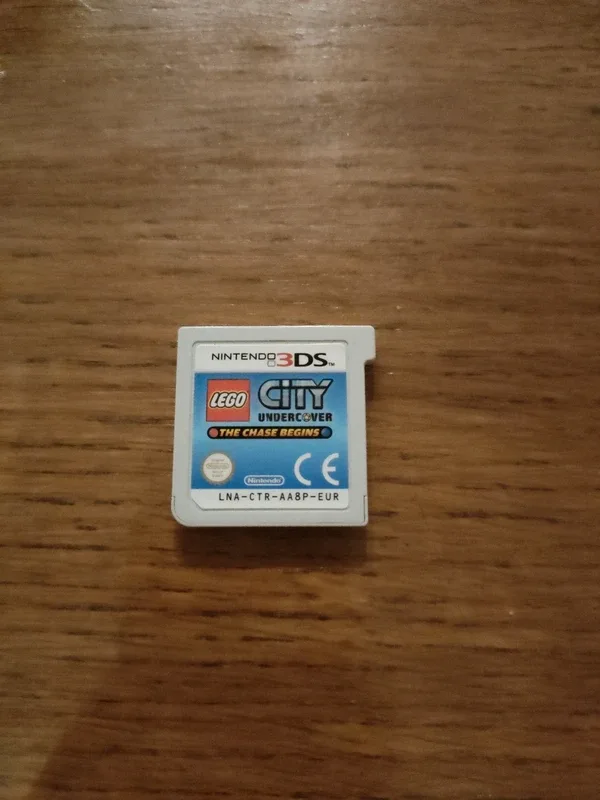 Jeu 3DS legocity undercover (pas de boîte)
