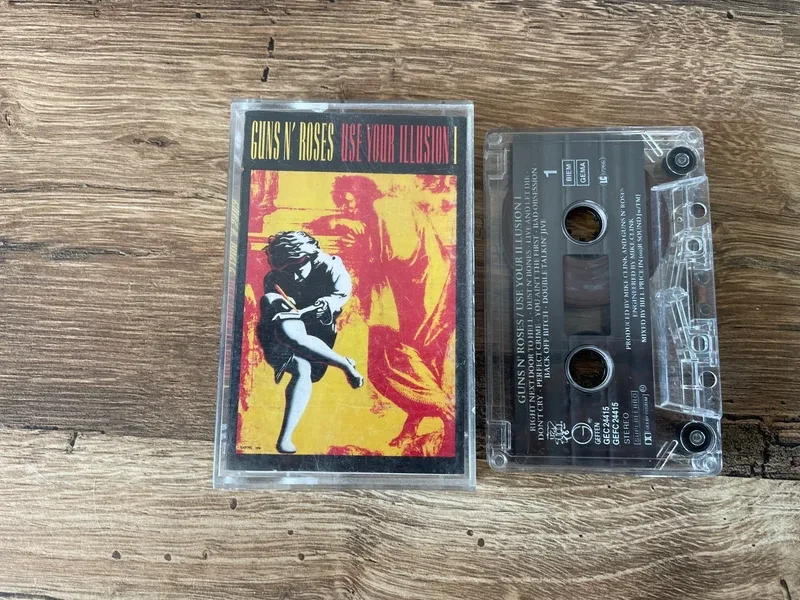 Cassette guns n’roses use your illusion