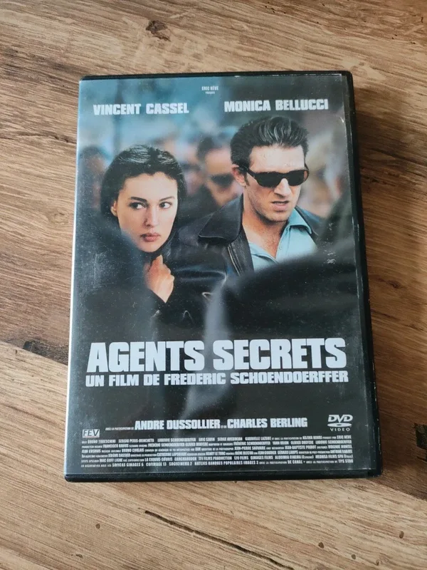 DVD agents secrets