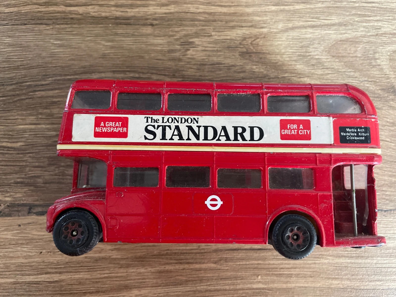 Bus de collection N•52