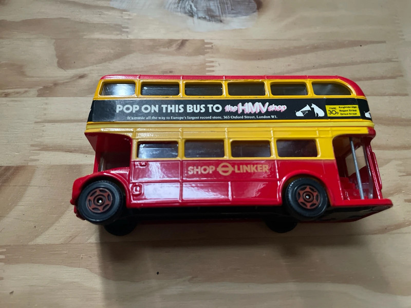 Bus de collection N•100