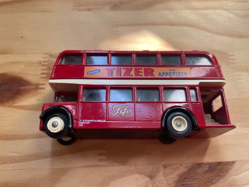 Bus de collection N•105